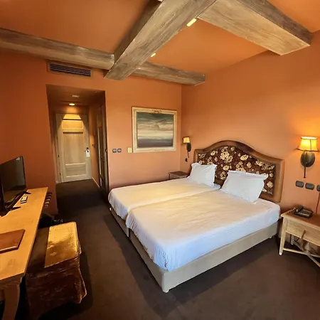 Mainalon Hotel