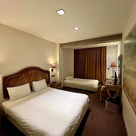 Hotel Mainalon